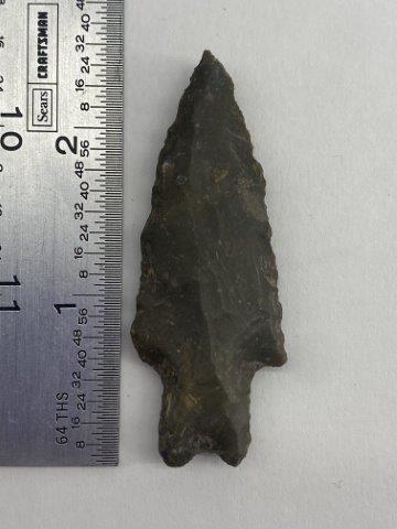 PEDERNALES INDIAN ARTIFACT ARROWHEAD: THIS ARROWHEAD IS 2 & 1/2 INCHES LONG. IT IS FROM TEXAS. EX- BARBARA HEROD COLLECTION. ALL ITEMS HAVE BEEN VIEWED BY SAM JOHNSON, ALL ITEMS ARE AUTHENTIC & HE WILL PAPER EACH PIECE FOR $25 EXTRA. YOU 