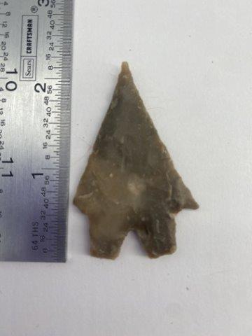 MONTELL     INDIAN ARTIFACT ARROWHEAD (1 of 3)