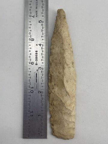 AGATE BASIN     INDIAN ARTIFACT ARROWHEAD (1 of 3)