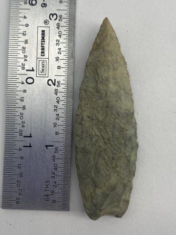 AGATE BASIN INDIAN ARTIFACT ARROWHEAD: THIS ARROWHEAD IS 3 INCHES LONG. IT IS FROM TEXAS. EX- BARBARA HEROD COLLECTION. ALL ITEMS HAVE BEEN VIEWED BY SAM JOHNSON, ALL ITEMS ARE AUTHENTIC & HE WILL PAPER EACH PIECE FOR $25 EXTRA. YOU WILL H