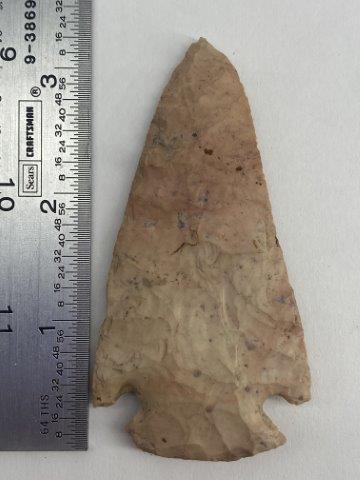 MARSHALL     INDIAN ARTIFACT ARROWHEAD (1 of 3)