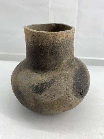 Mississippian Bottle (1 of 4)