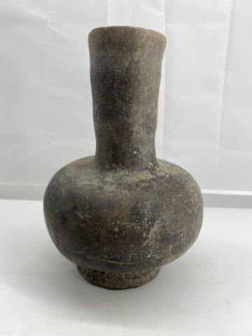 Fine Mississippian Bottle With Decorated Base (1 of 4)