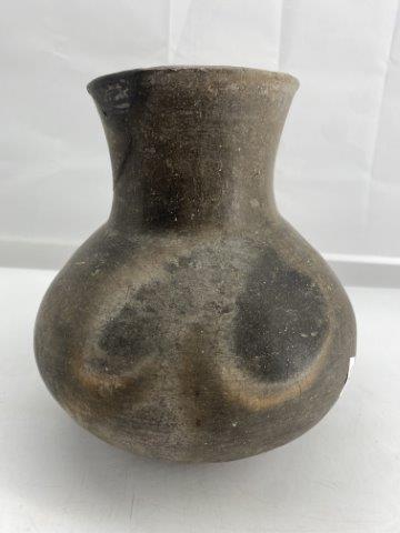 Mississippian Bottle (1 of 4)