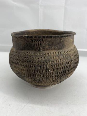 Very Nice Mississippian Campbell Punctate Jar (1 of 4)