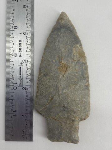 ADENA  INDIAN ARTIFACT ARROWHEAD (1 of 3)