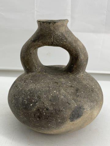 Mississippian Stirrup Bottle (1 of 4)