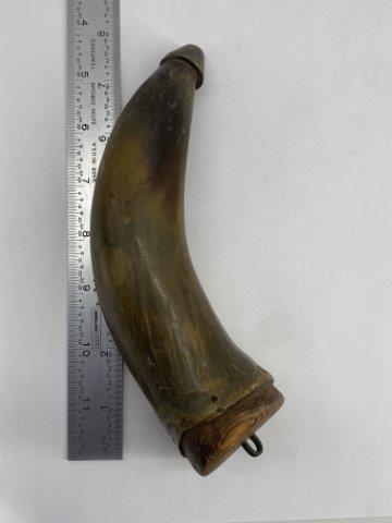 POWDER HORN (1 of 4)
