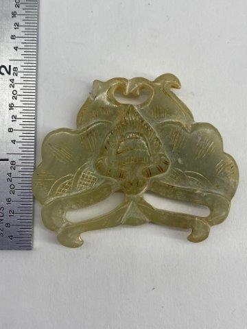 JADE CARVING   INDIAN ARTIFACT ARROWHEAD (1 of 2)