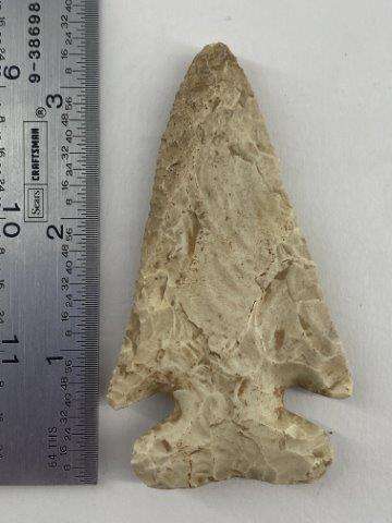 Thebes Indian Artifact Arrowhead: This is 3&3/8 inches long. Each & every piece in this auction comes from the late Richard Lienau collection from Lebanon, Illinois. KEY WORDS: NATIVE AMERICAN INDIAN ARTIFACT ARTIFACTS ARROWHEAD ARROW