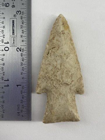 Hardin Indian Artifact Arrowhead: This is 3 inches long. Each & every piece in this auction comes from the late Richard Lienau collection from Lebanon, Illinois. KEY WORDS: NATIVE AMERICAN INDIAN ARTIFACT ARTIFACTS ARROWHEAD ARROWHEAD