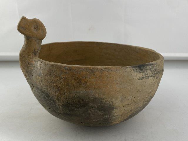 Mississippian Duck Effigy Bowl (1 of 5)