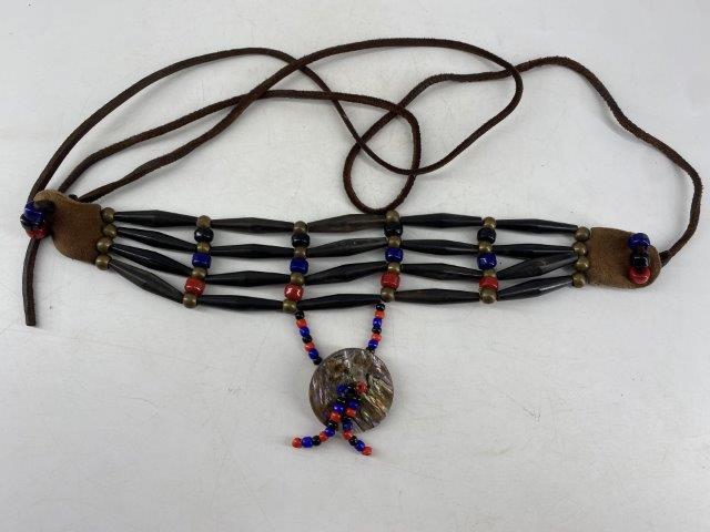 Beaded Choker Indian Artifact Arrowhead: This is 12 inches long. KEY WORDS: NATIVE AMERICAN INDIAN ARTIFACT ARTIFACTS ARROWHEAD ARROWHEADS MISSISSIPPIAN QUAPAW CADDO POTTERY COINS