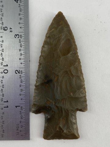 Hardin Indian Artifact Arrowhead: This is 3&5/8 inches long. Each & every piece in this auction comes from the late Richard Lienau collection from Lebanon, Illinois. KEY WORDS: NATIVE AMERICAN INDIAN ARTIFACT ARTIFACTS ARROWHEAD ARROW