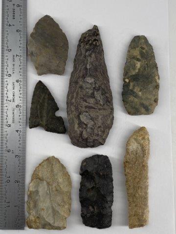 7 Arrowheads            Indian Artifact Arrowhead (1 of 4)