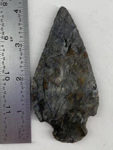 Snyders Indian Artifact Arrowhead: This is 4 inches long. Each & every piece in this auction comes from the late Richard Lienau collection from Lebanon, Illinois. KEY WORDS: NATIVE AMERICAN INDIAN ARTIFACT ARTIFACTS ARROWHEAD ARROWHEAD