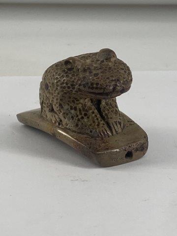 Frog Effigy Hopewell Pipe      Indian Artifact Arrowhead (1 of 6)