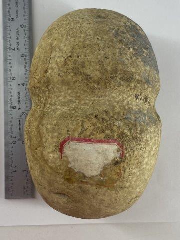 Huge Mall      Indian Artifact Arrowhead (1 of 5)