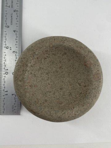 Discoidal Indian Artifact Arrowhead: This is 3&1/2 inches long. Each & every piece in this auction comes from the late Richard Lienau collection from Lebanon, Illinois. KEY WORDS: NATIVE AMERICAN INDIAN ARTIFACT ARTIFACTS ARROWHEAD ARROW
