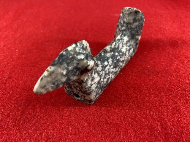 Birdstone Indian Artifact Arrowhead: This is 4 inches long. Each & every piece in this auction comes from the late Richard Lienau collection from Lebanon, Illinois. KEY WORDS: NATIVE AMERICAN INDIAN ARTIFACT ARTIFACTS ARROWHEAD ARROWHEAD