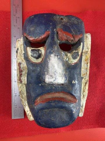 Hand Carved Wooden Mask Indian Artifact Arrowhead: KEY WORDS: NATIVE AMERICAN INDIAN ARTIFACT ARTIFACTS ARROWHEAD ARROWHEADS MISSISSIPPIAN QUAPAW CADDO POTTERY COINS