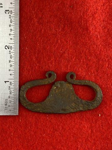 Steel Fire Striker Indian Artifact Arrowhead: KEY WORDS: NATIVE AMERICAN INDIAN ARTIFACT ARTIFACTS ARROWHEAD ARROWHEADS MISSISSIPPIAN QUAPAW CADDO POTTERY COINS