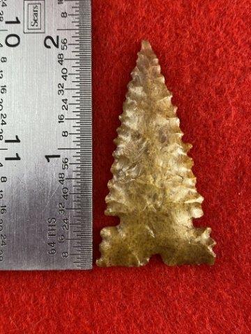 Cahokia Indian Artifact Arrowhead: This is 2 inches long. It is from Missouri. KEY WORDS: NATIVE AMERICAN INDIAN ARTIFACT ARTIFACTS ARROWHEAD ARROWHEADS MISSISSIPPIAN QUAPAW CADDO POTTERY COINS