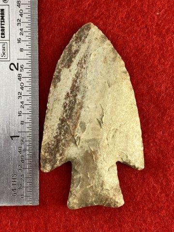 Hardin Indian Artifact Arrowhead: This is 2&1/2 inches long. It is from Missouri. KEY WORDS: NATIVE AMERICAN INDIAN ARTIFACT ARTIFACTS ARROWHEAD ARROWHEADS MISSISSIPPIAN QUAPAW CADDO POTTERY COINS