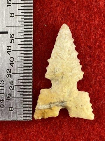 Cahokia Indian Artifact Arrowhead: This is 1&1/8 inches long. It is from Illinois. KEY WORDS: NATIVE AMERICAN INDIAN ARTIFACT ARTIFACTS ARROWHEAD ARROWHEADS MISSISSIPPIAN QUAPAW CADDO POTTERY COINS