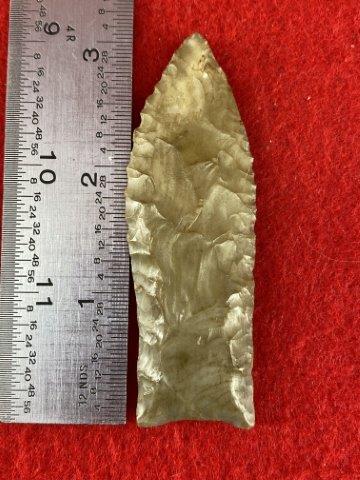 Cumberland Indian Artifact Arrowhead: This is 3&1/4 inches long. It is from Missouri. KEY WORDS: NATIVE AMERICAN INDIAN ARTIFACT ARTIFACTS ARROWHEAD ARROWHEADS MISSISSIPPIAN QUAPAW CADDO POTTERY COINS