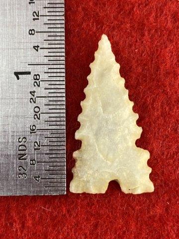 Cahokia Indian Artifact Arrowhead: This is 1&1/4 inches long. This piece is from one of 3 large collections out of Illinois. KEY WORDS: NATIVE AMERICAN INDIAN ARTIFACT ARTIFACTS ARROWHEAD ARROWHEADS MISSISSIPPIAN QUAPAW CADDO POTTERY C