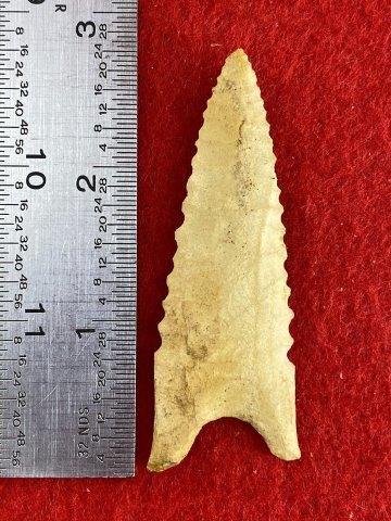 Dalton Indian Artifact Arrowhead: This is 2&3/4 inches long. This piece is from one of 3 large collections out of Illinois. KEY WORDS: NATIVE AMERICAN INDIAN ARTIFACT ARTIFACTS ARROWHEAD ARROWHEADS MISSISSIPPIAN QUAPAW CADDO POTTERY C