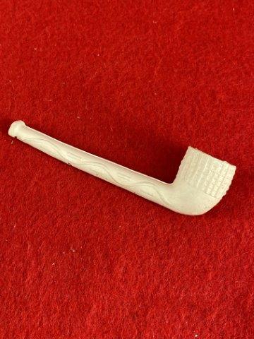 Trade Pipe Indian Artifact Arrowhead: This is 3&1/2 inches long. This piece is from one of 3 large collections out of Illinois. KEY WORDS: NATIVE AMERICAN INDIAN ARTIFACT ARTIFACTS ARROWHEAD ARROWHEADS MISSISSIPPIAN QUAPAW CADDO POTTERY C