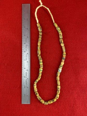 Trade Beads     Indian Artifact Arrowhead (1 of 1)