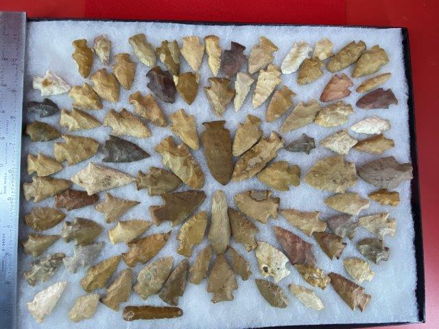 Large Group of Extra Nice Arkansas Arrowheads     Indian Artifact Arrowhead (1 of 5)