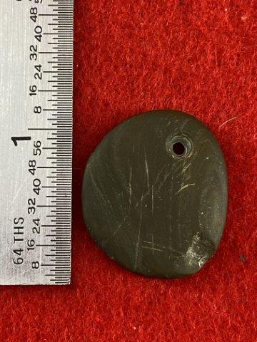 Pendant Indian Artifact Arrowhead: It is 1&1/4 inches long. This artifact is from a Northern Illinois Collection. KEY WORDS: NATIVE AMERICAN INDIAN ARTIFACT ARTIFACTS ARROWHEAD ARROWHEADS MISSISSIPPIAN QUAPAW CADDO POTTERY COINS