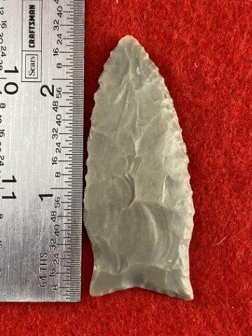Dalton Indian Artifact Arrowhead: Please see picture for measurment. This artifact is from a Northern Illinois Collection. KEY WORDS: NATIVE AMERICAN INDIAN ARTIFACT ARTIFACTS ARROWHEAD ARROWHEADS MISSISSIPPIAN QUAPAW CADDO POTTERY CO
