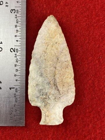 Benton Indian Artifact Arrowhead: Please see picture for measurment. This artifact is from a Northern Illinois Collection. KEY WORDS: NATIVE AMERICAN INDIAN ARTIFACT ARTIFACTS ARROWHEAD ARROWHEADS MISSISSIPPIAN QUAPAW CADDO POTTERY CO