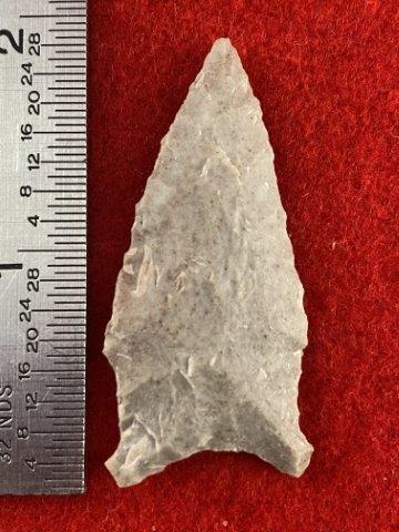 Dalton Indian Artifact Arrowhead: Please see picture for measurment. This artifact is from a Northern Illinois Collection. KEY WORDS: NATIVE AMERICAN INDIAN ARTIFACT ARTIFACTS ARROWHEAD ARROWHEADS MISSISSIPPIAN QUAPAW CADDO POTTERY CO
