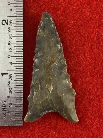 Dalton Indian Artifact Arrowhead: Please see picture for measurment. This artifact is from a Northern Illinois Collection. KEY WORDS: NATIVE AMERICAN INDIAN ARTIFACT ARTIFACTS ARROWHEAD ARROWHEADS MISSISSIPPIAN QUAPAW CADDO POTTERY CO