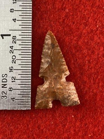 Cahokia Indian Artifact Arrowhead: Please see picture for measurment. This artifact is from a Northern Illinois Collection. KEY WORDS: NATIVE AMERICAN INDIAN ARTIFACT ARTIFACTS ARROWHEAD ARROWHEADS MISSISSIPPIAN QUAPAW CADDO POTTERY CO