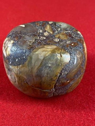Discoidal Indian Artifact Arrowhead: Please see picture for measurment. This artifact is from a Northern Illinois Collection. KEY WORDS: NATIVE AMERICAN INDIAN ARTIFACT ARTIFACTS ARROWHEAD ARROWHEADS MISSISSIPPIAN QUAPAW CADDO POTTERY CO