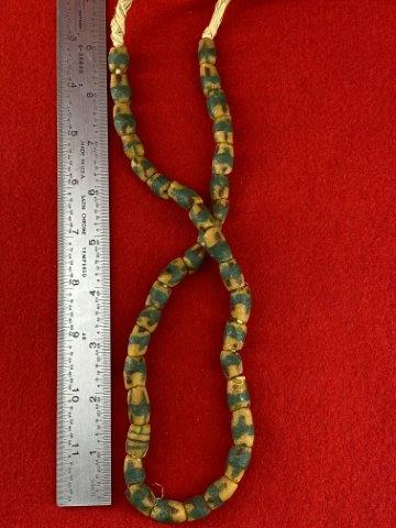 Trade Beads Indian Artifact Arrowhead: Please see picture for measurment. This artifact is from a Northern Illinois Collection. KEY WORDS: NATIVE AMERICAN INDIAN ARTIFACT ARTIFACTS ARROWHEAD ARROWHEADS MISSISSIPPIAN QUAPAW CADDO POTTERY CO