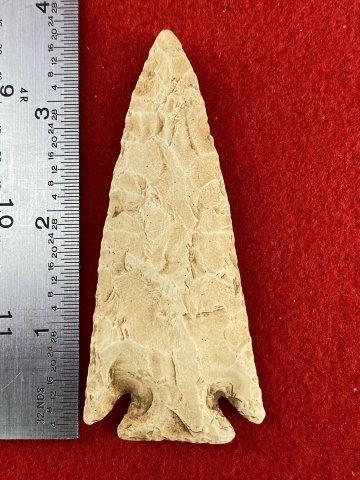 Apple Creek Indian Artifact Arrowhead: Please see picture for measurment. This artifact is from a Northern Illinois Collection. KEY WORDS: NATIVE AMERICAN INDIAN ARTIFACT ARTIFACTS ARROWHEAD ARROWHEADS MISSISSIPPIAN QUAPAW CADDO POTTERY CO