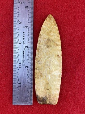 Agate Basin Indian Artifact Arrowhead: This artifact is from the Arkansas River Valley Indian Arts Museum in Pine Bluff Arkansas. KEY WORDS: NATIVE AMERICAN INDIAN ARTIFACT ARTIFACTS ARROWHEAD ARROWHEADS MISSISSIPPIAN QUAPAW CADDO POTTERY 
