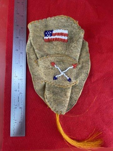 Beaded Leather Holster      Indian Artifact Arrowhead (1 of 4)