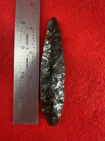 Obsidian Point Indian Artifact Arrowhead: Please see picture for measurment. These artifacts are from multiple collections from around the United States. KEY WORDS: NATIVE AMERICAN INDIAN artifacts artifactsS ARROWHEAD ARROWHEADS MISSISSIPPIA