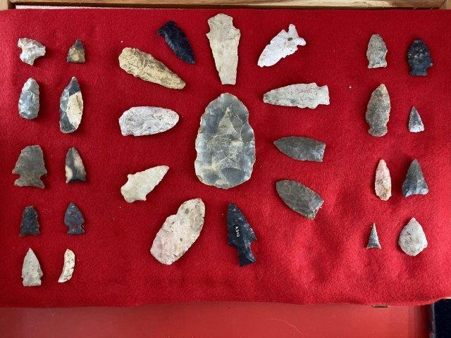 30 Very Nice Arrow Points     Indian Artifact Arrowhead (1 of 1)