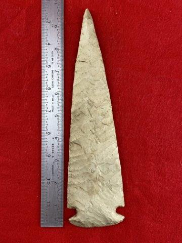 Grey Ghost     Indian Artifact Arrowhead (1 of 3)