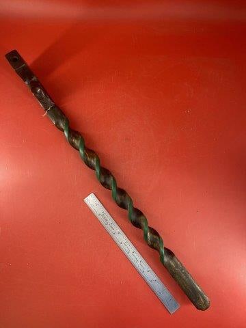 Frog Effigy Pipe with Stem     Indian Artifact Arrowhead (1 of 10)